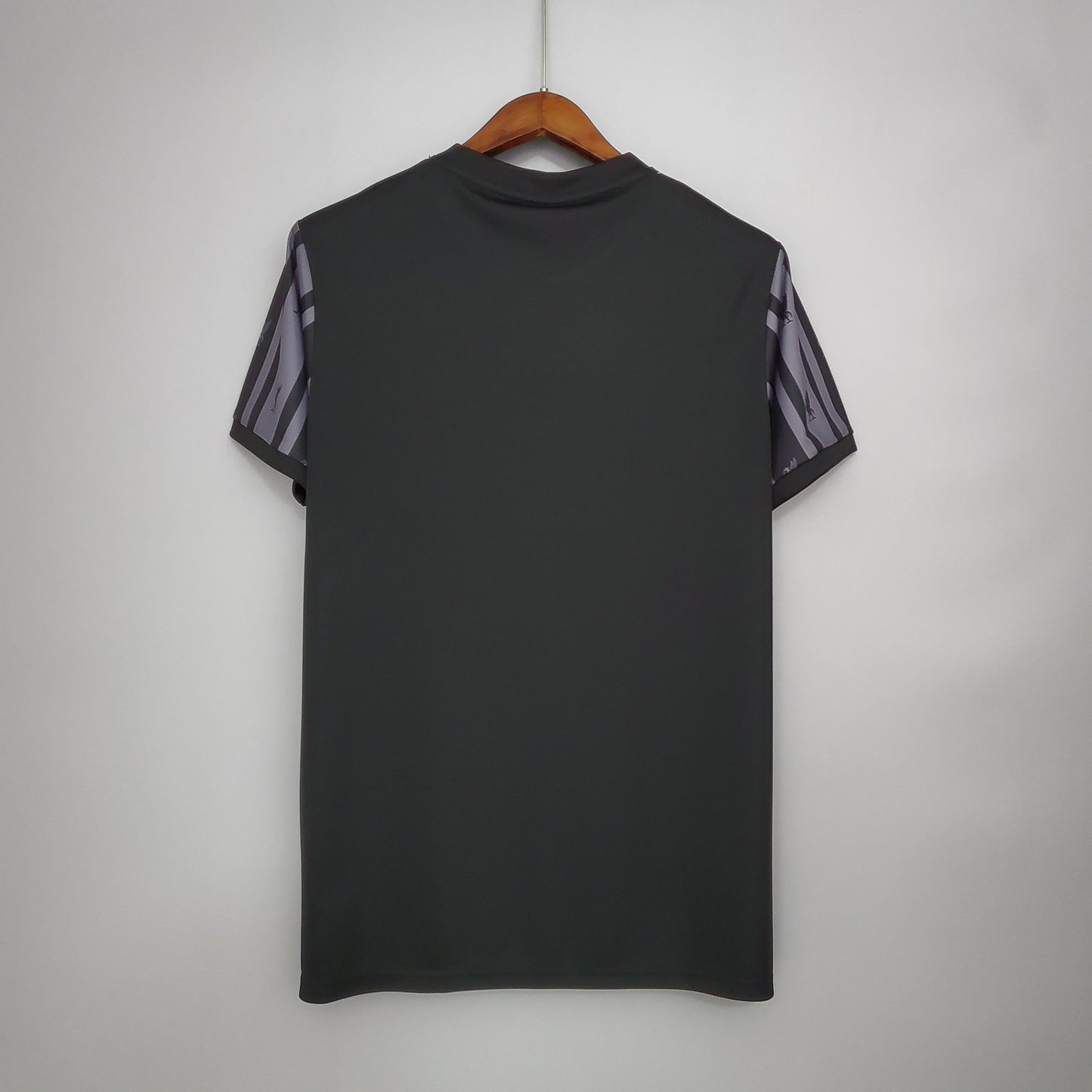 LIVERPOOL EDIÇÃO ESPECIAL MASCULINA (RETRÔ)