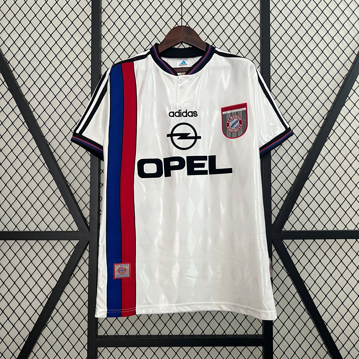 BAYERN DE MUNIQUE II 96/98 MASCULINA (RETRÔ)