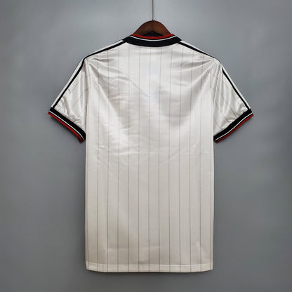 MANCHESTER UNITED II 1983 HOMBRE (RETRO)