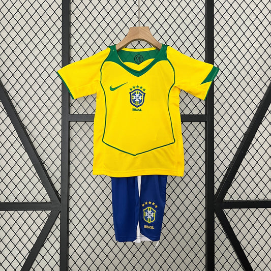 BRASIL I 2004 CONJUNTO INFANTIL (RETRÔ)