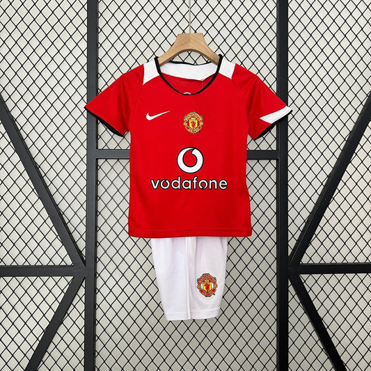 MANCHESTER UNITED I 05/06 CONJUNTO INFANTIL (RETRÔ)