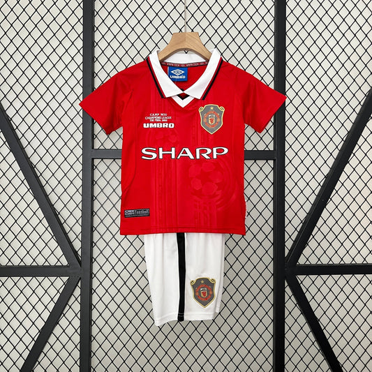 MANCHESTER UNITED I 99/00 CONJUNTO INFANTIL (RETRÔ)