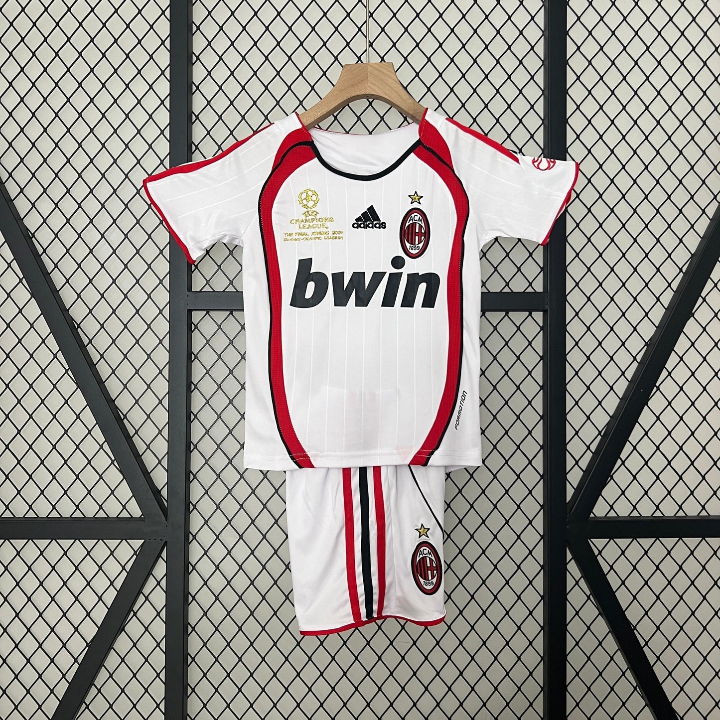 MILAN II 06/07 EDIÇÃO LIMITADA CHAMPIONS LEAGUE CONJUNTO INFANTIL (RETRÔ)