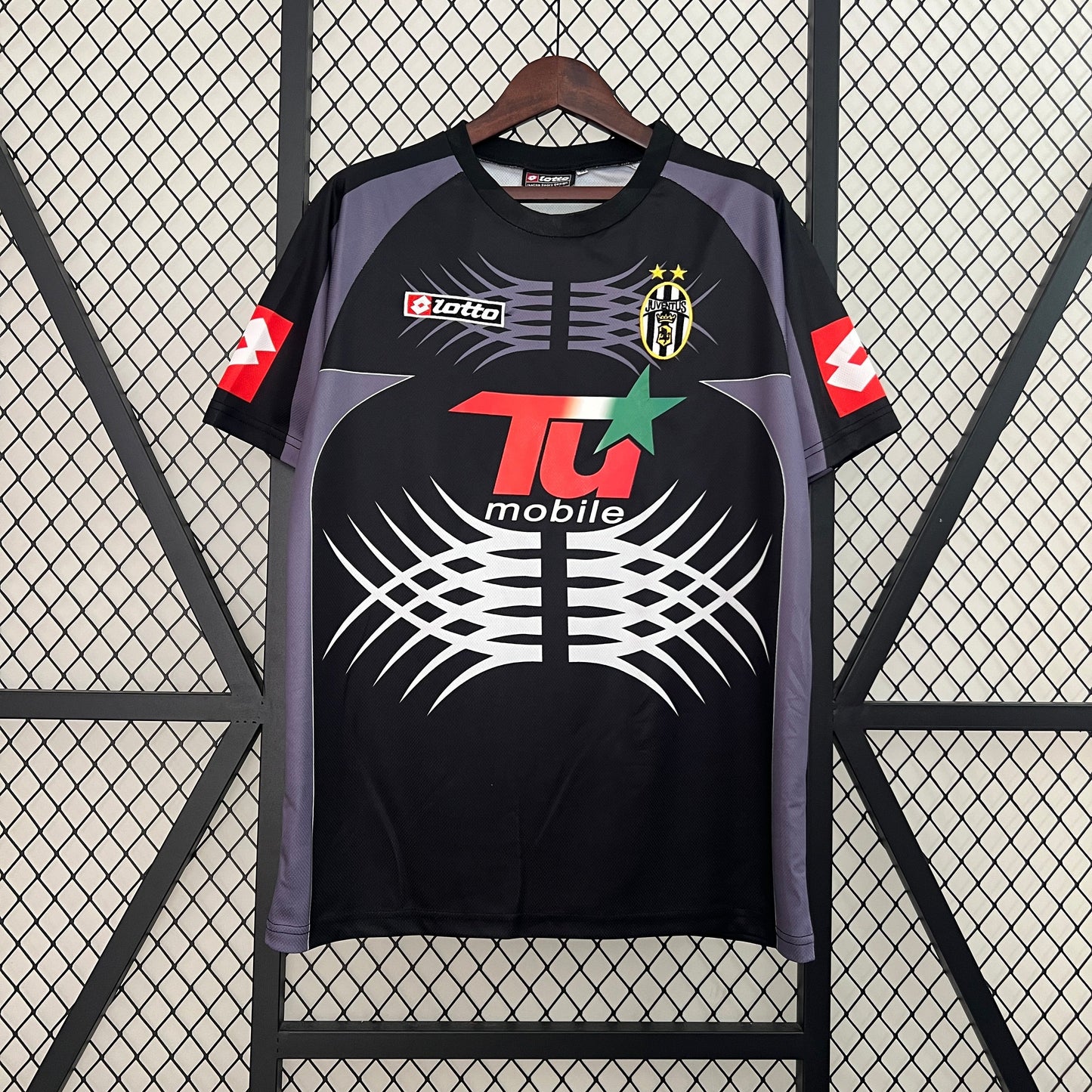 JUVENTUS GOLEIRO I 01/02 MASCULINA (RETRÔ)