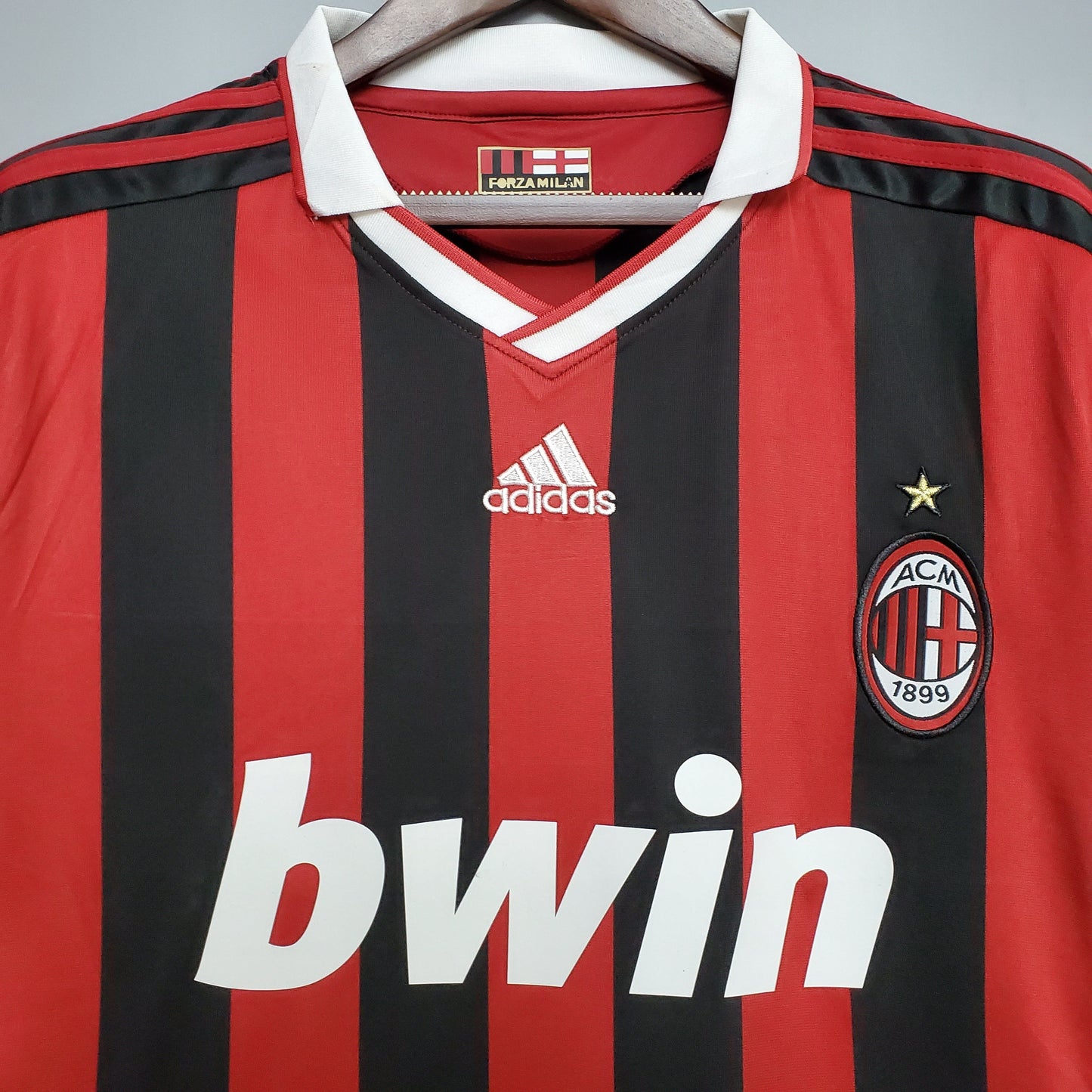 MILAN I 09/10 MASCULINO (RETRO)