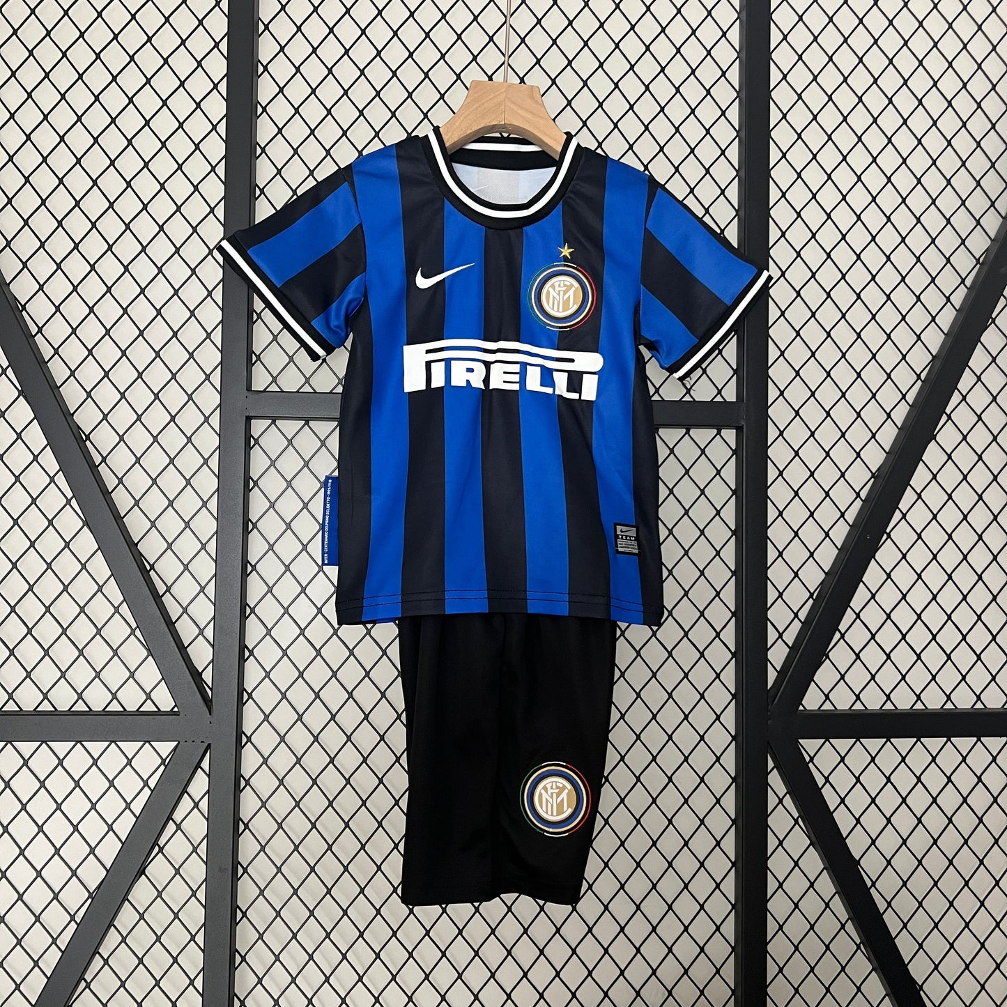 INTER DE MILÃO I 09/10 CONJUNTO INFANTIL (RETRÔ)