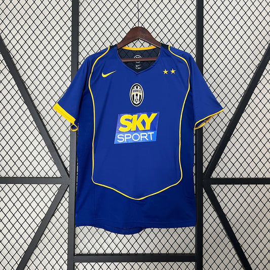 JUVENTUS II 04/05 MASCULINA (RETRÔ)