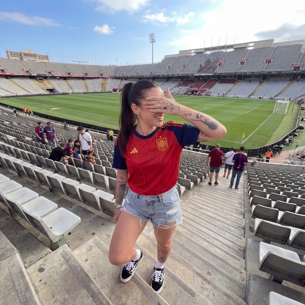 Cliente con camiseta de España